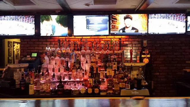 Slap Shotz Gastropub