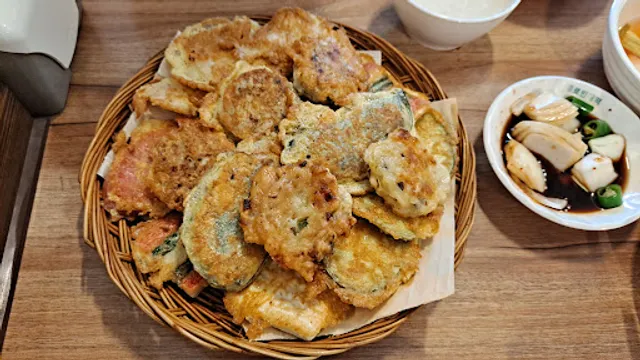 Jongno Bindaetteok
