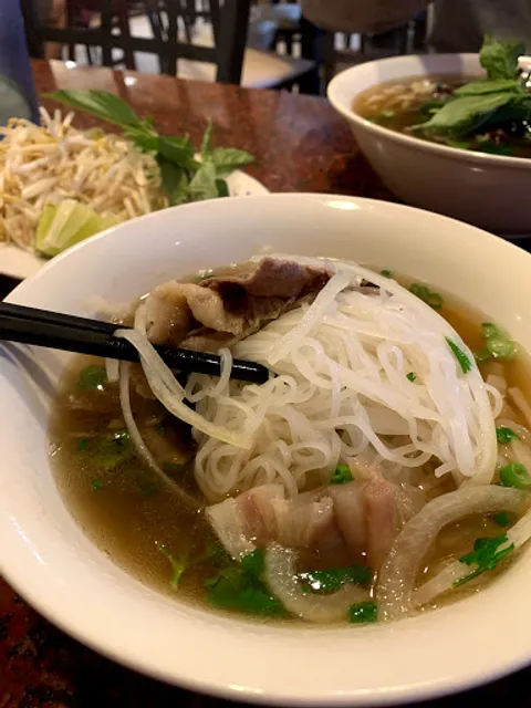 Pho Bò Tơ & Bò Né