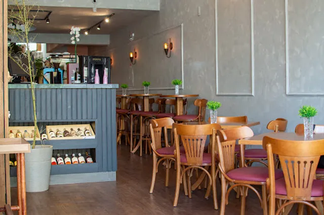 Merlot Wines Experience