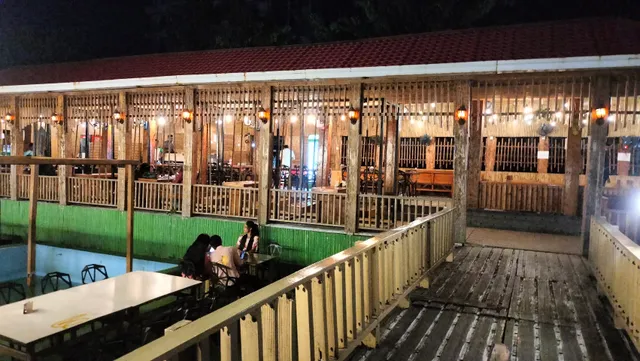 Green Ville Cafe & Restaurant