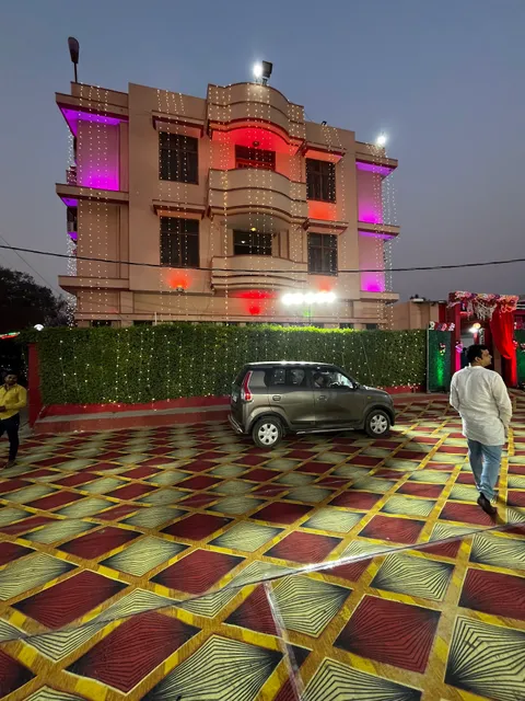 Sarnath Motel And Resort