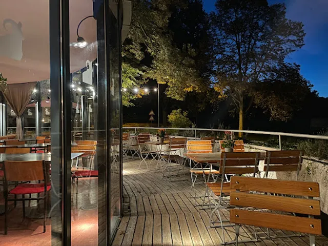 BERGstation Café.Restaurant im Huthpark