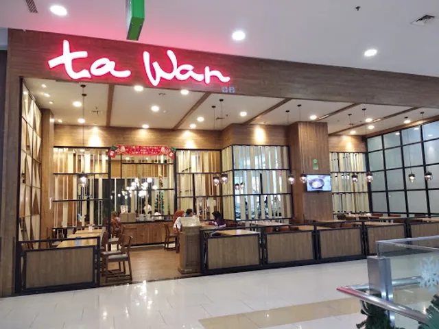 Ta Wan - Green Pramuka Square