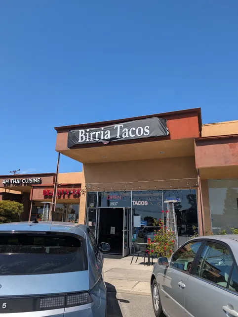 Amigos Birria Tacos