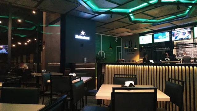 Deck93 Gastrobar Restaurante