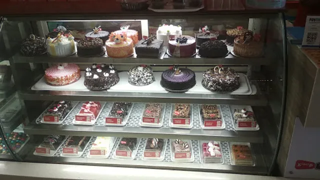 Kabhi B Bakery - Usmanpura