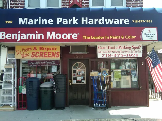 Marine Park Hardware & Benjamin Moore Paints