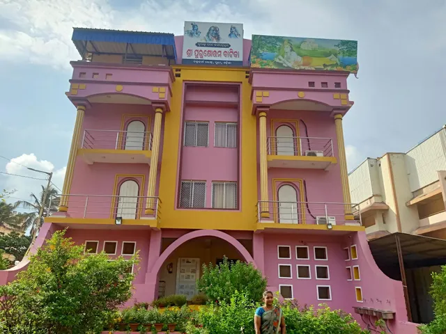 Shri Purushottam Vatika