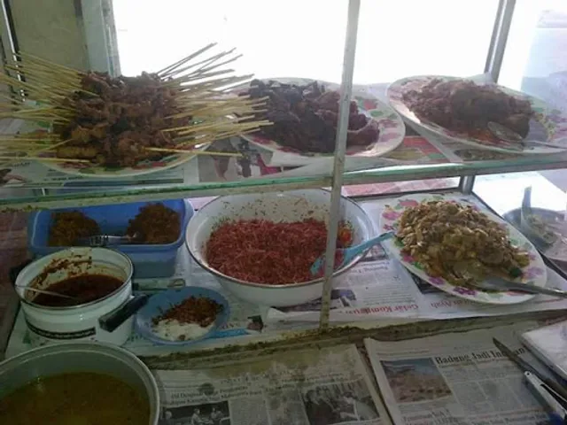 NASI LAWAR BALI JANA