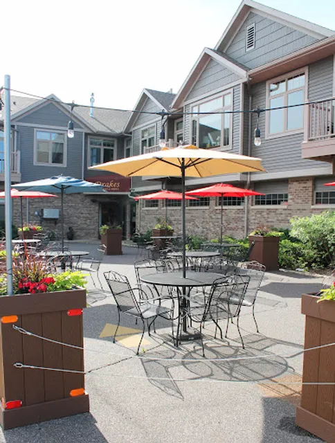 Drakes Fine Food & Spirits