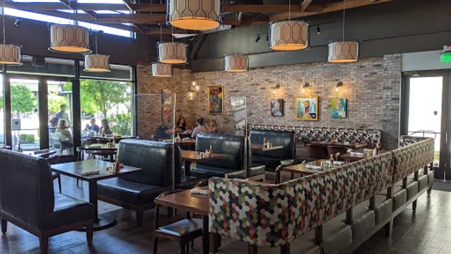 Cork & Pig Tavern Las Colinas