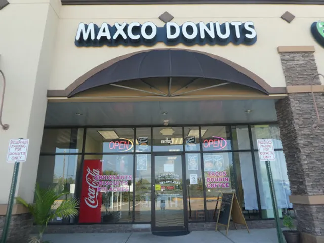 Maxco Donuts