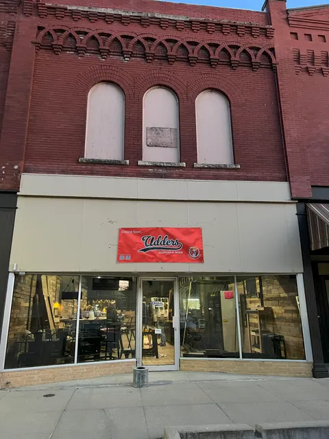 Udders Burgers & More