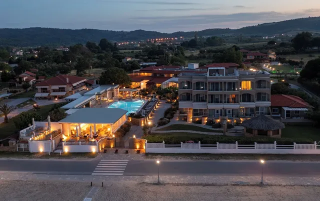 Antigoni Seaside Resort