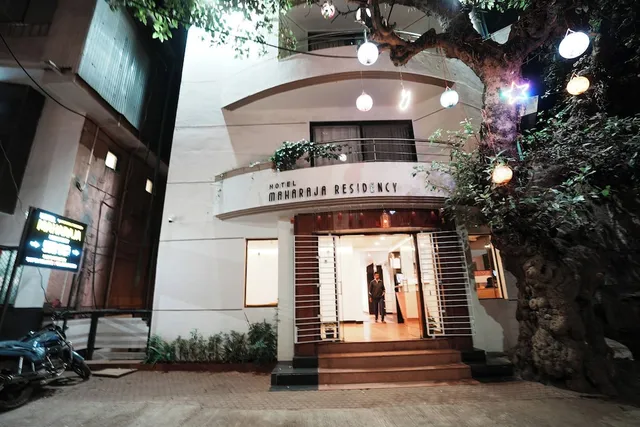 Hotel Maharaja Residency