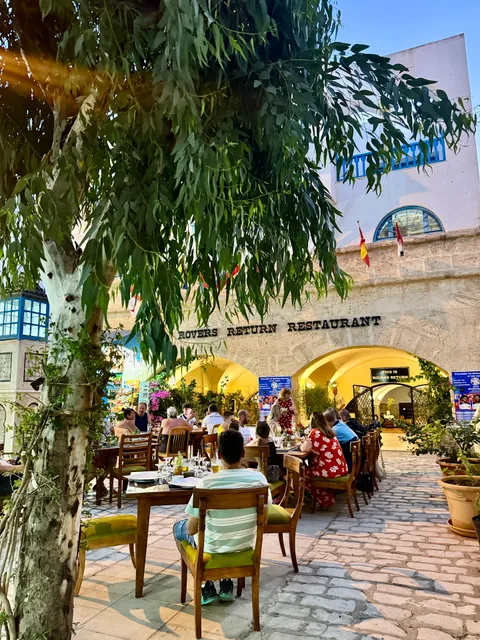 Rovers Return Restaurant