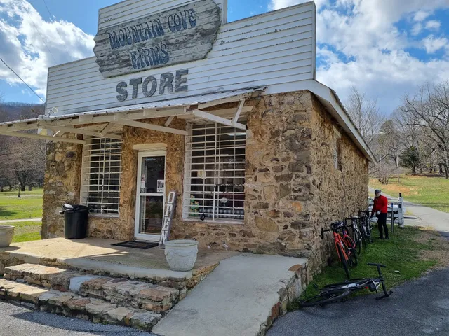 Mountain Cove Farms Resort