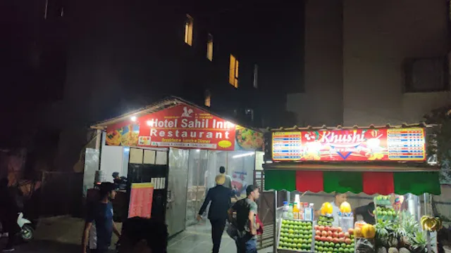 Cyber Park fast food market