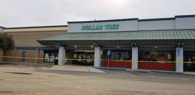 Oliveira Plaza Shopping Center