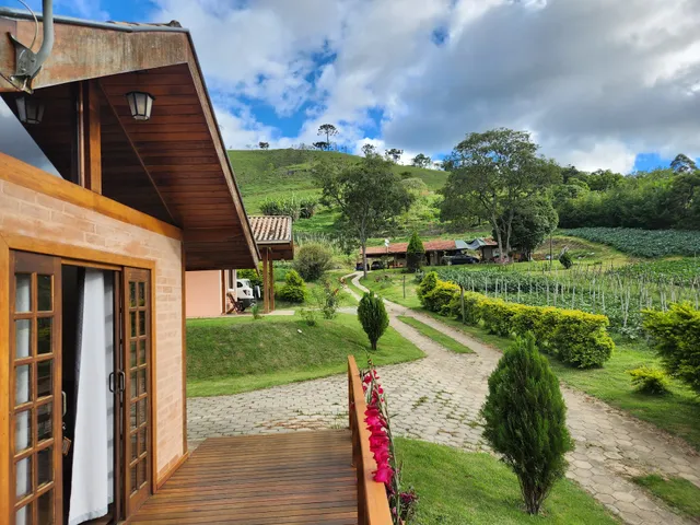 Chales Encanto das Rosas