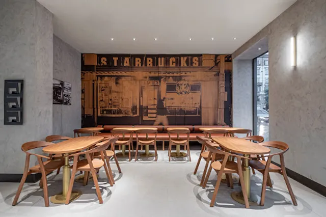 Starbucks - Milano Vercelli