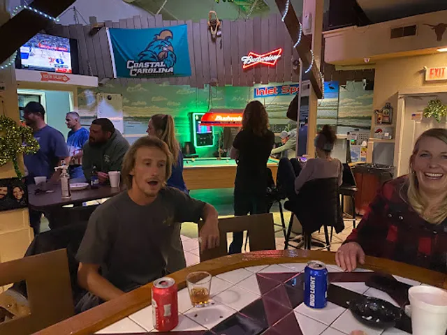 Inlet Sports Bar And Grill