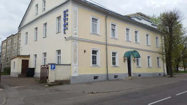 Central Hotel