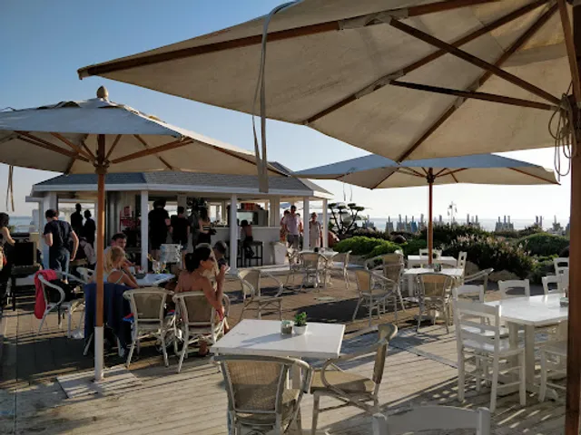 Le Dune Beach Restaurant & Bar