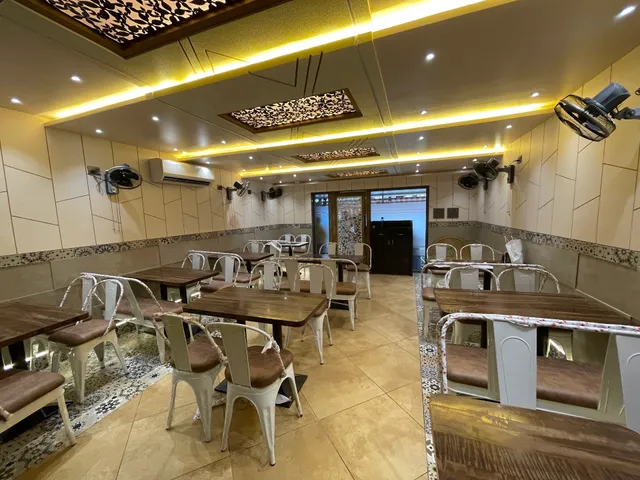 Mannat Restaurant