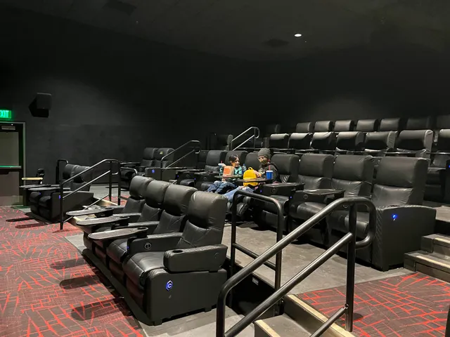 B&B Theatres Airway Heights 8