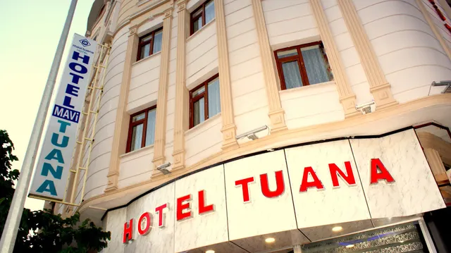 Blue Tuana Hotel