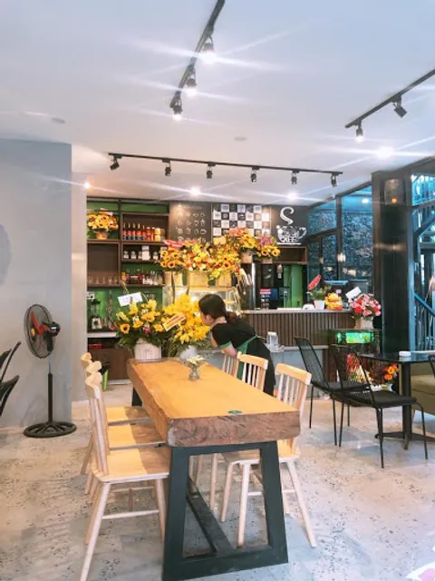 The 1986 Coffee & Craft Beer