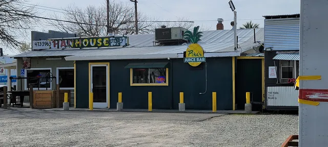 Piñas Juice Bar