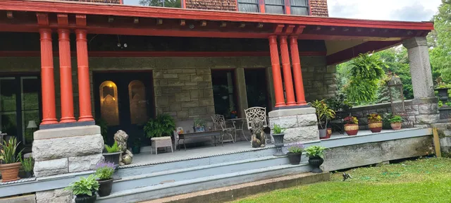 Florissante, The Mansion