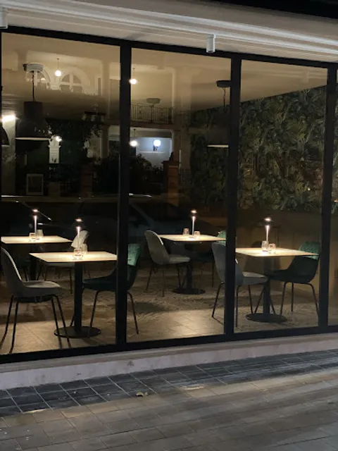 Mundo Club Restaurant