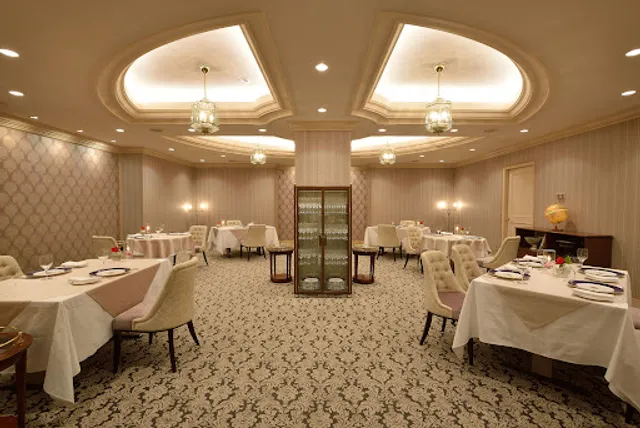 MONT FLEUVE French Cuisine