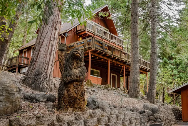 Arnold Cedar Retreat