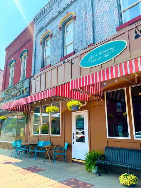 Joe & Company Cafe & Restaurant