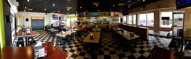 MOOYAH Burgers, Fries & Shakes