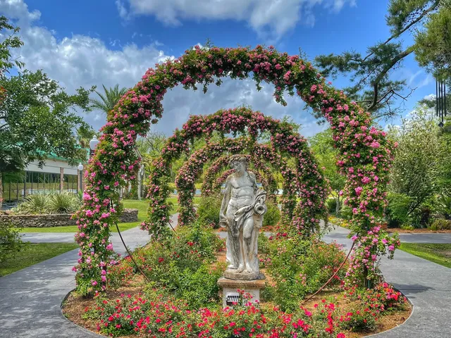 The Inn at Houmas House