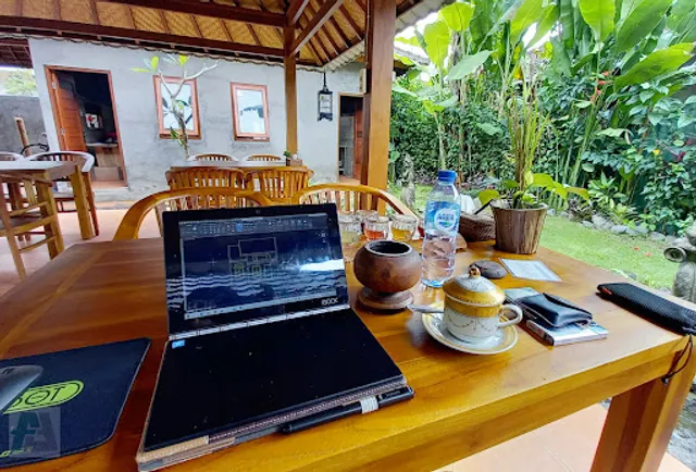 Sari Amerta Iga, Resto & Luwak Coffee