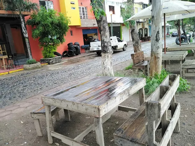 Micheladas Y Mariscos El Chino Jr