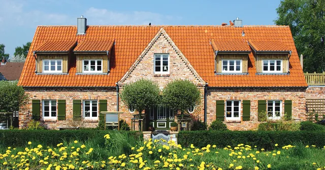 Brick Deluxe - The brick house