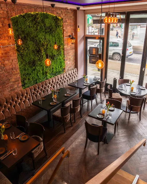 Roti and Spice Restaurant