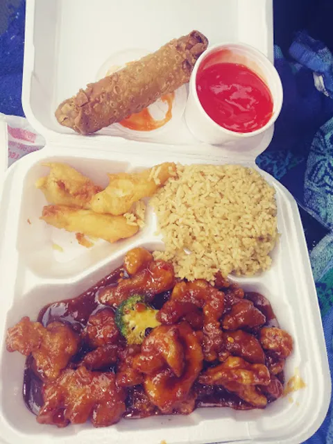 Sun Wok Chinese Cafe