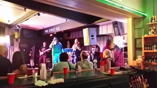 Pine Street Bar