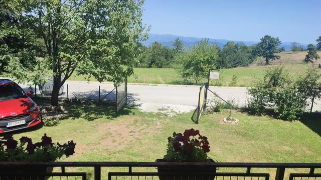 Конак Пахуља