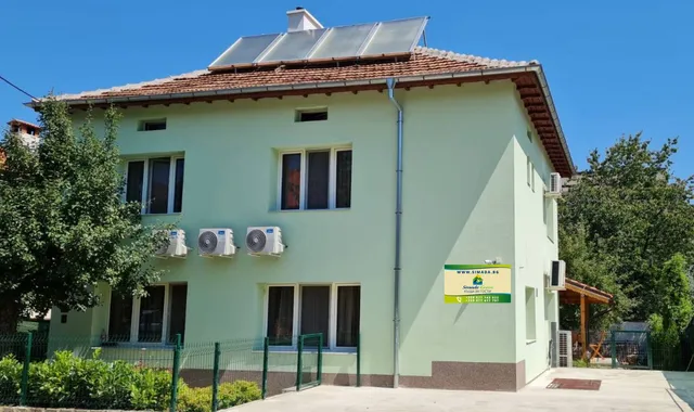 Къща за гости Simada Green