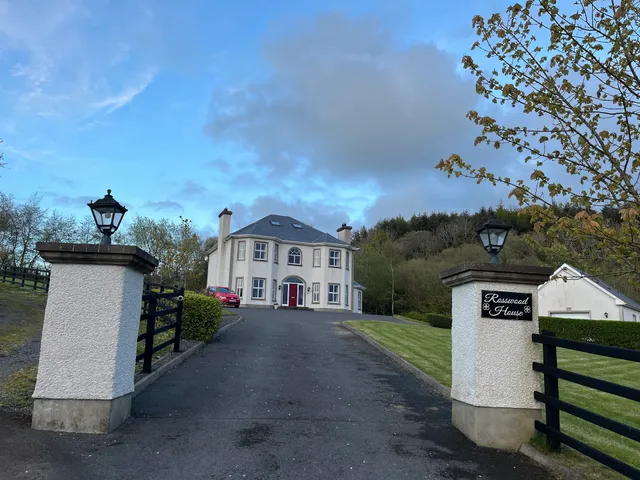Rosswood Cottage & House